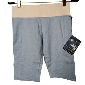 Ably Filium Activated Pull on Bikers Shorts Bermuda Length NWT Light Blue Medium